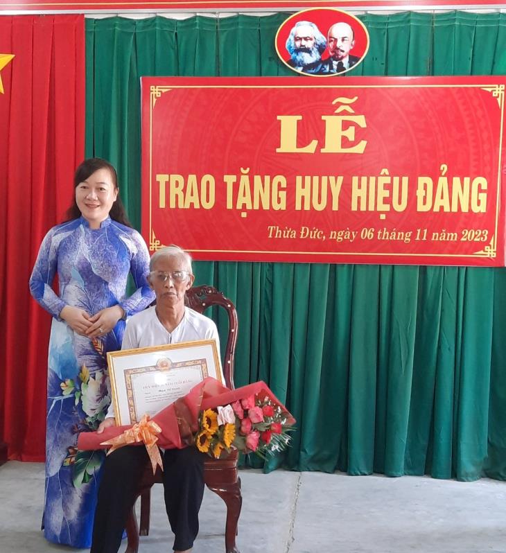 Lễ Trao Huy hiệu 55 năm tuổi Đảng 